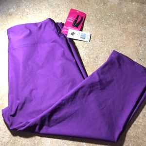 Athletic wear-Capri leggings